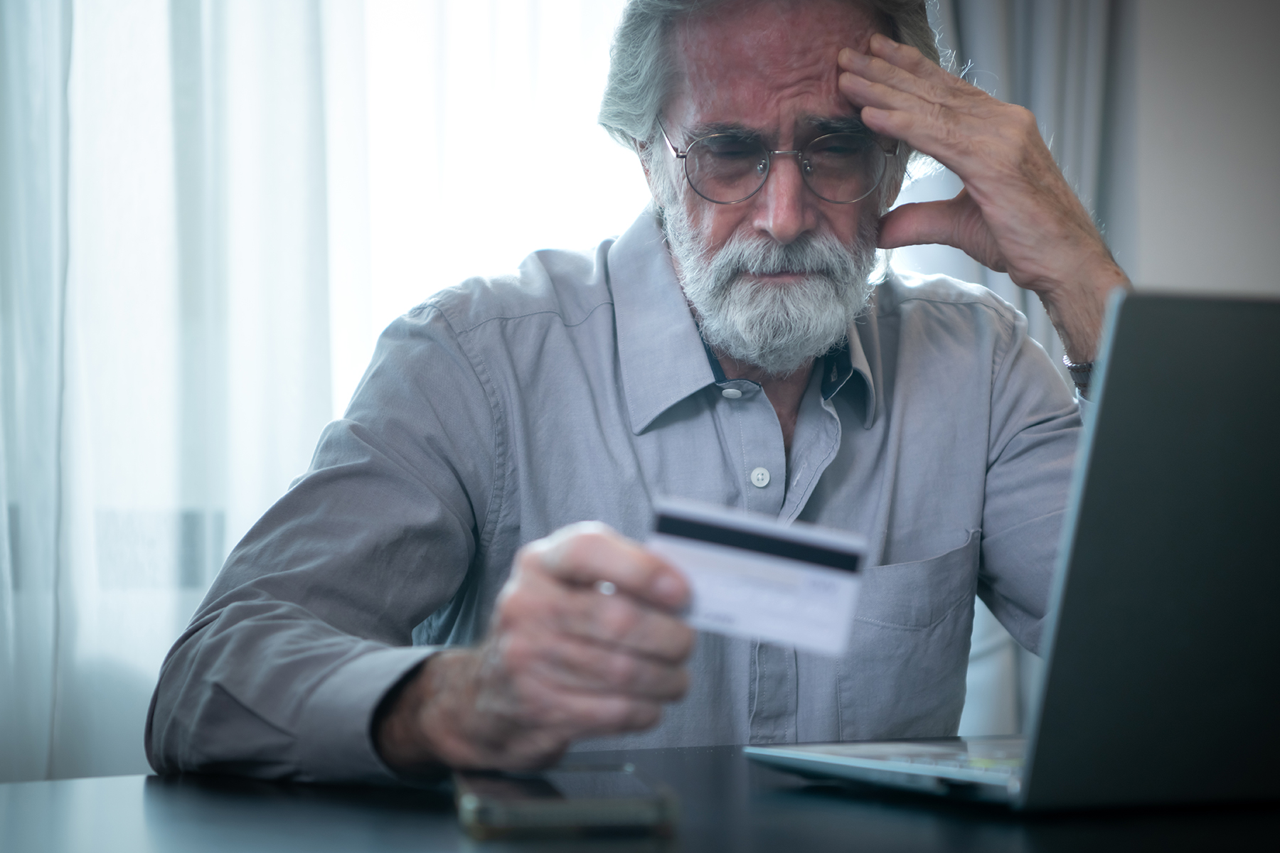Financial Scams Targeting Seniors: 5 Common Scams and How to Stay Safe